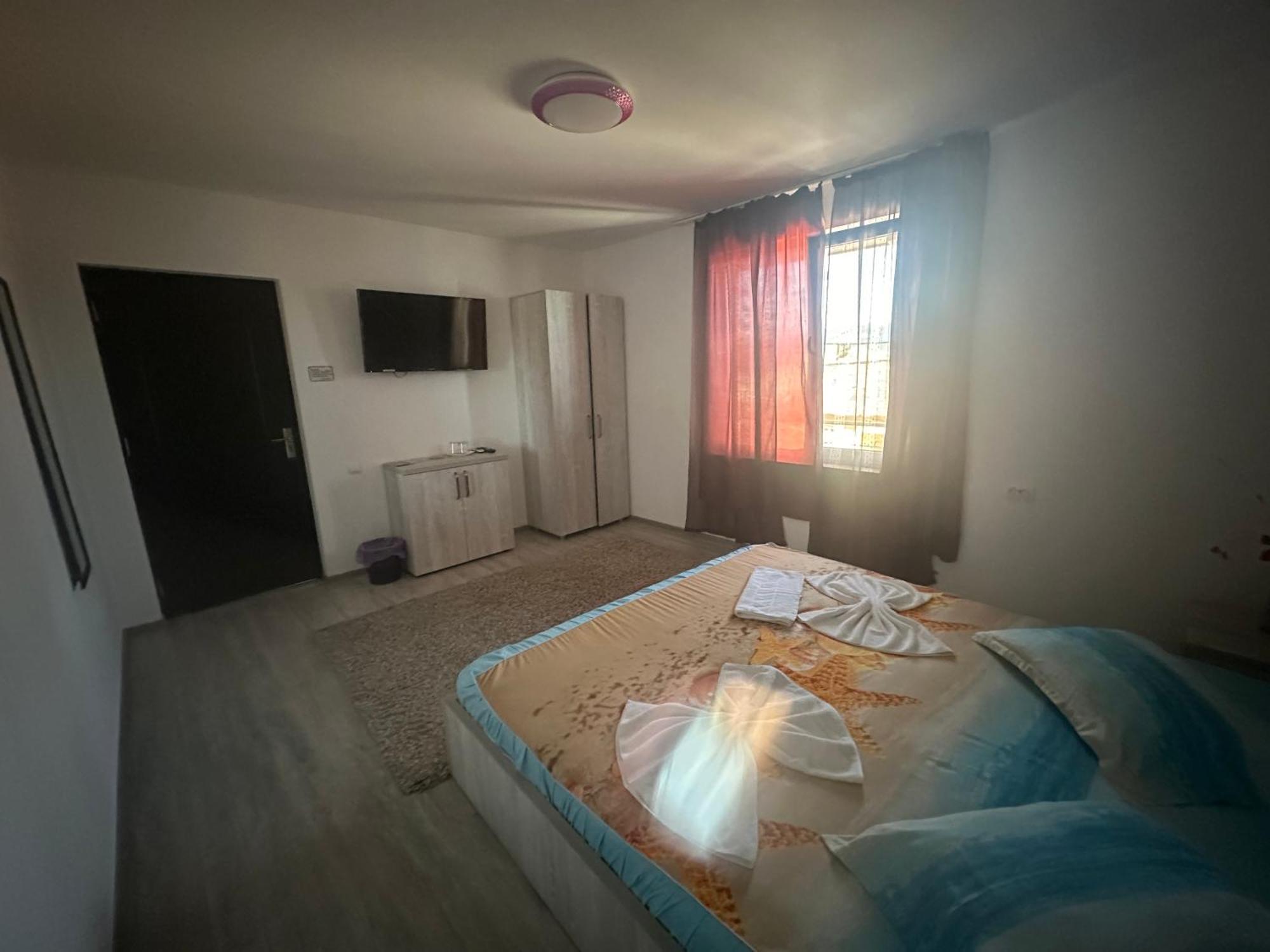 Casa Clau 호텔 Orşova 외부 사진