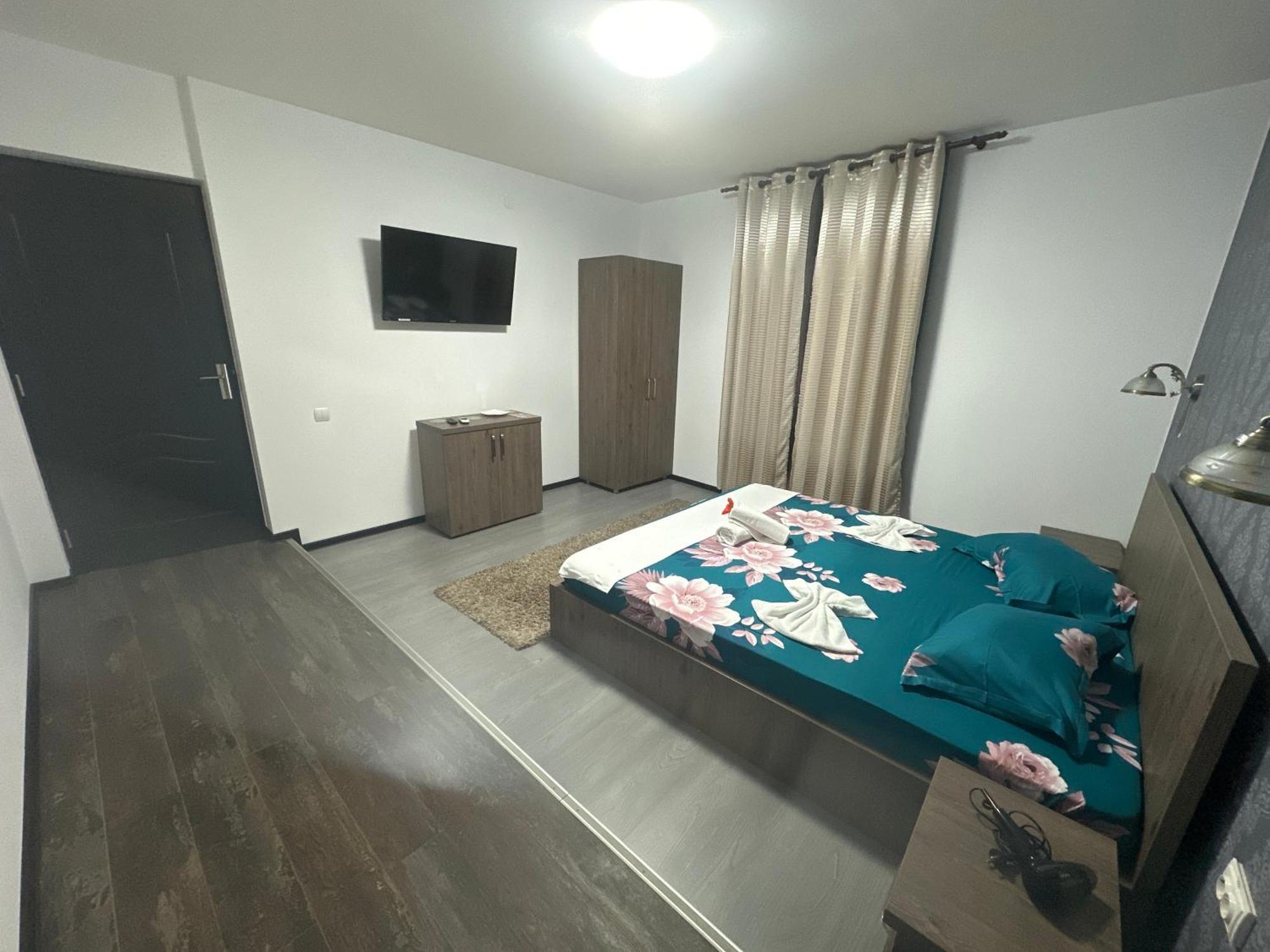 Casa Clau 호텔 Orşova 외부 사진